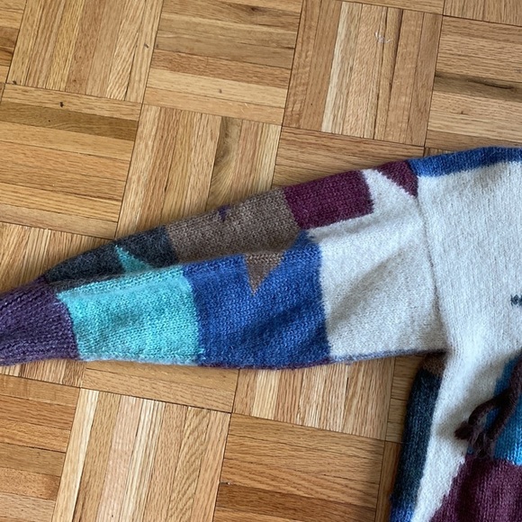 Llama Vintage Sweater Size Medium - Picture 5 of 9